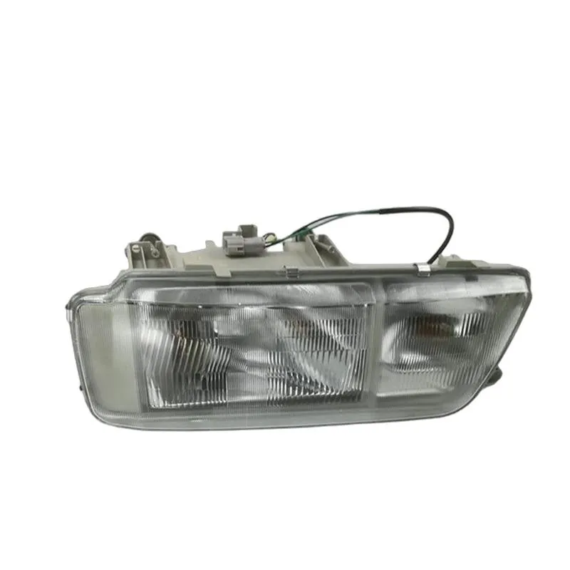 R:1-82110399-2 Headlight for ISUZU 840 1993