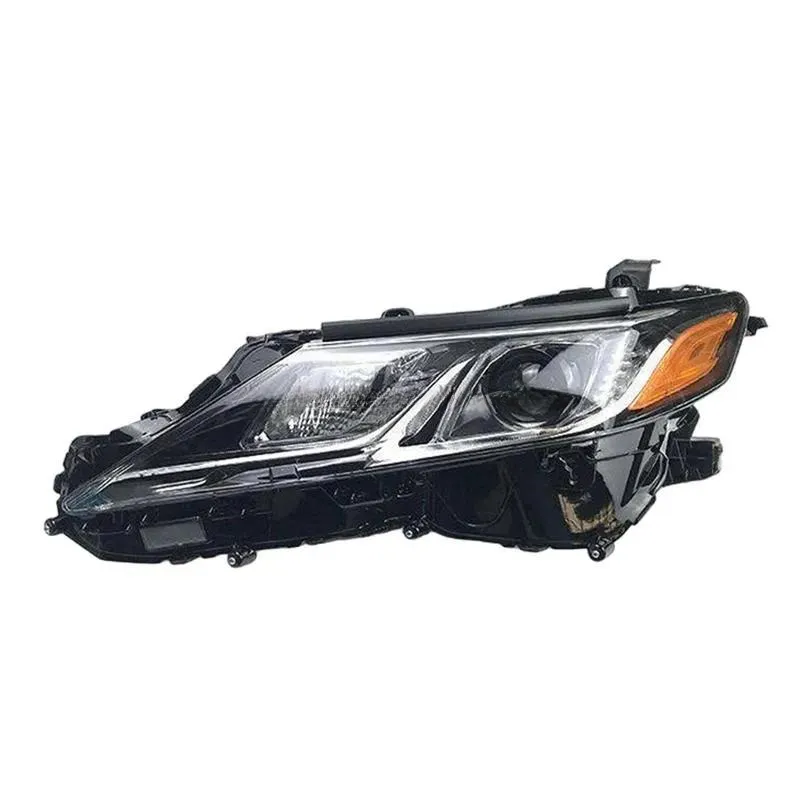 Faro delantero 81110-06D81 — TOYOTA CAMRY 2018